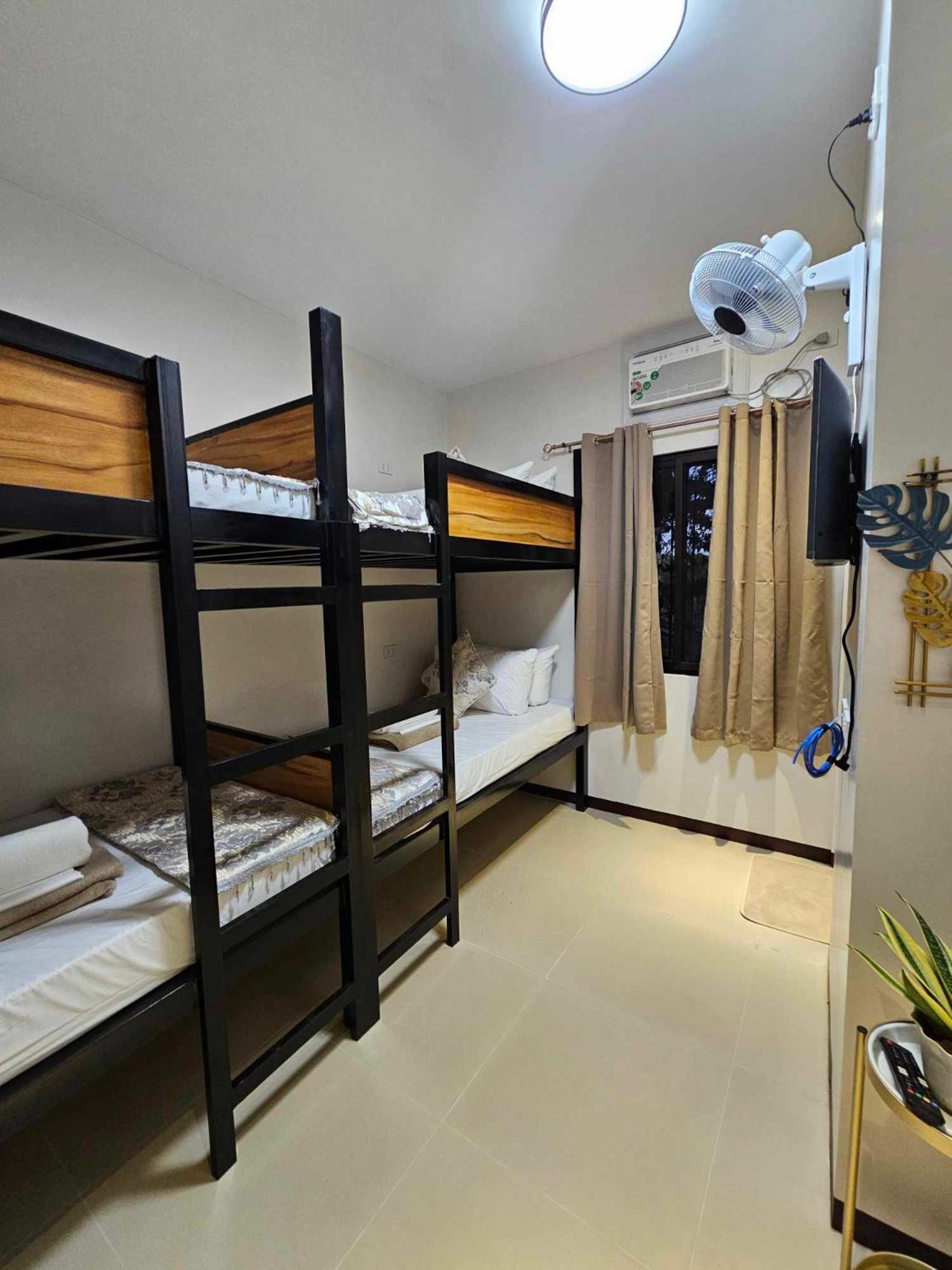 Jaijai'S Backpackers Inn 코른 외부 사진
