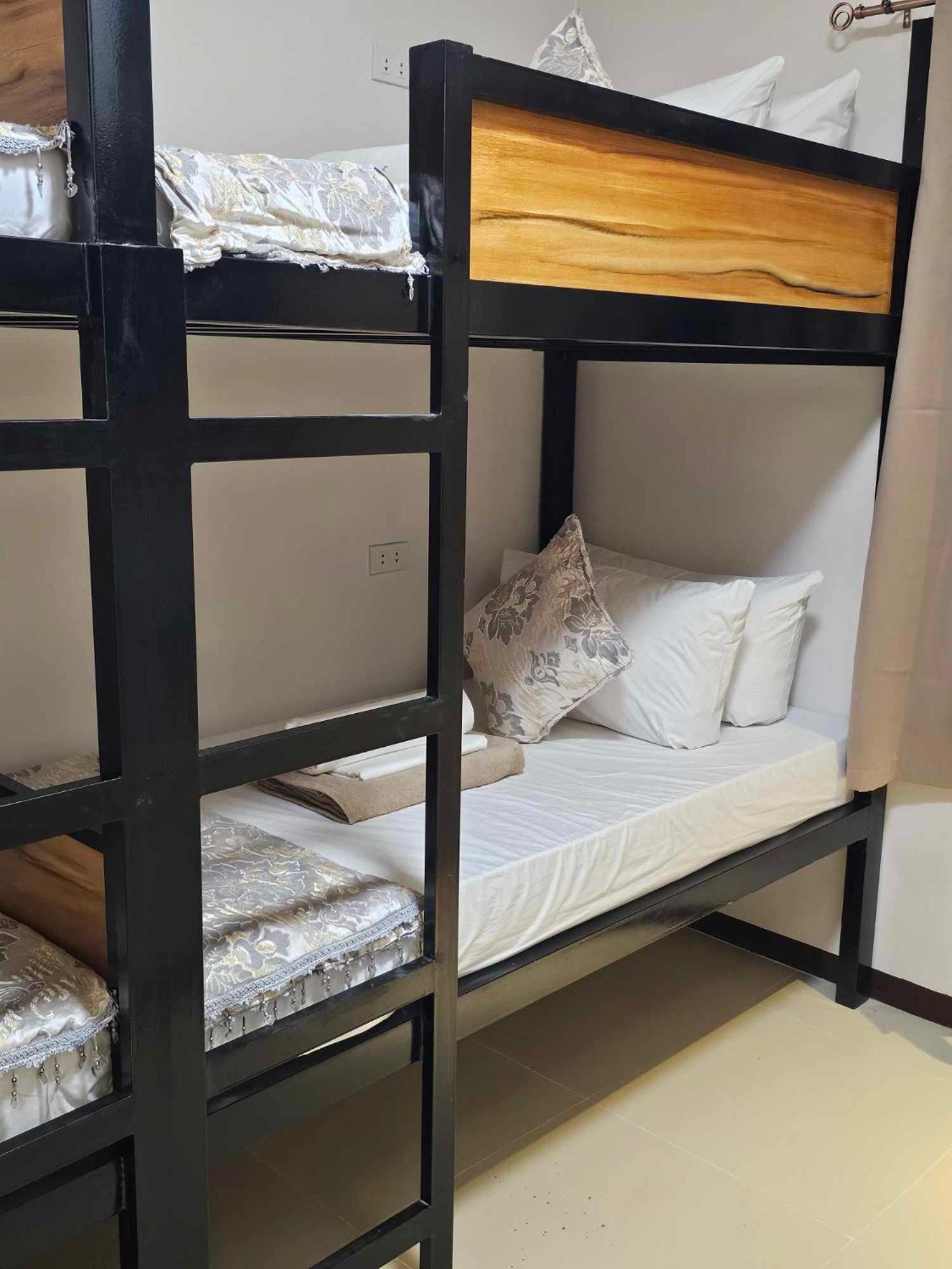 Jaijai'S Backpackers Inn 코른 외부 사진
