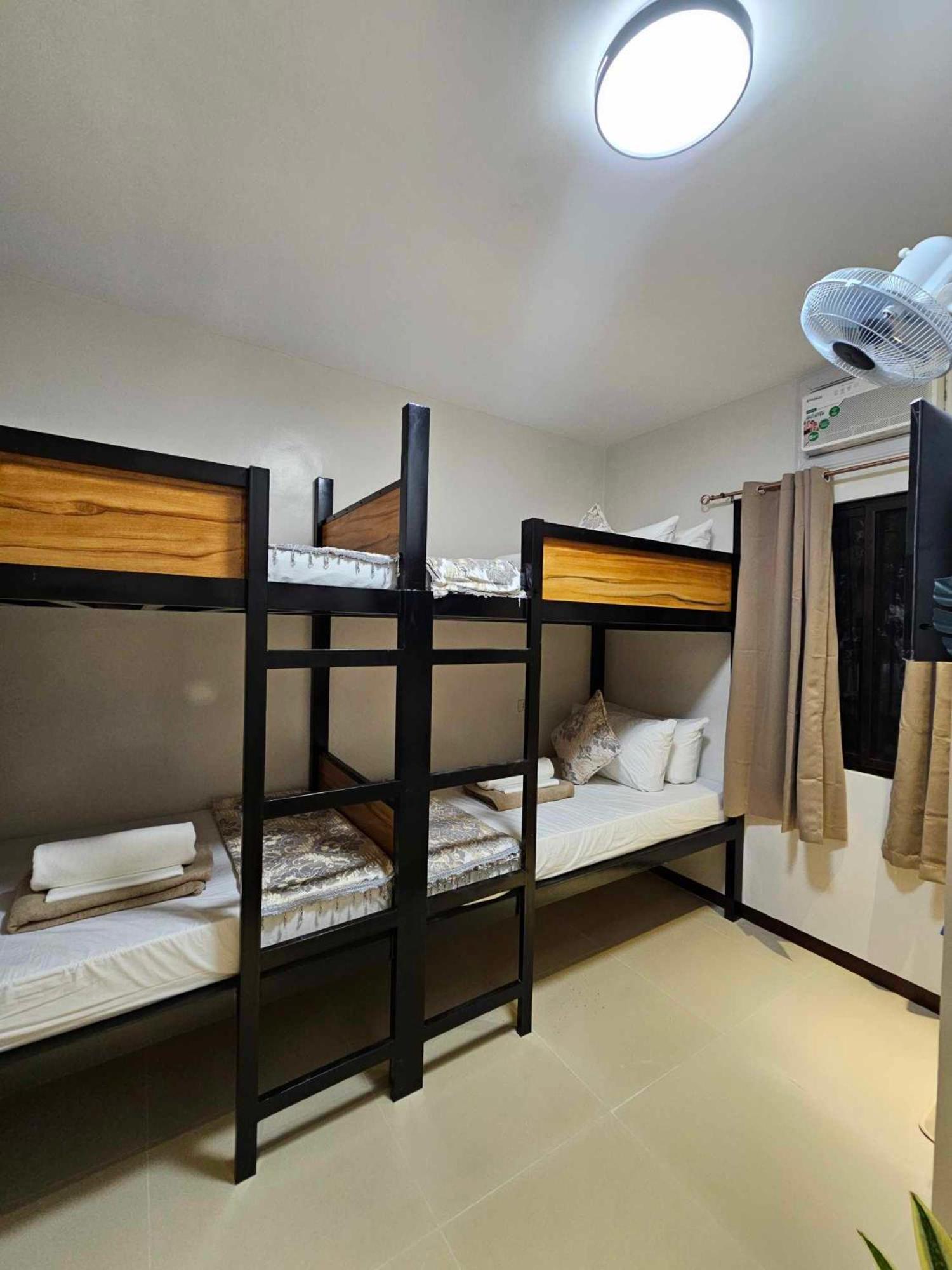 Jaijai'S Backpackers Inn 코른 외부 사진